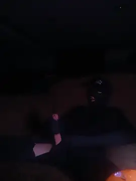 Snapshot of Cushington chatting on 04/01/26, 08:04 Cushington online show from 04/01/26, 08:04