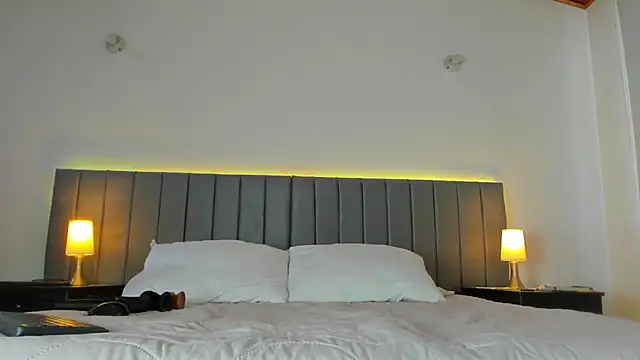 adriana71 online show from 03/22/25, 09:10