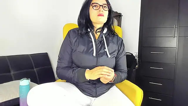 adriana71 online show from 07/06/26, 02:08