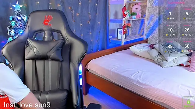 Michel Momsen online show from 12/19/24, 12:34