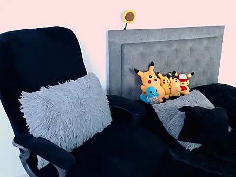 Snapshot of diana__34 chatting on 03/27/26, 11:37 diana 34 online show from 03/27/26, 11:37