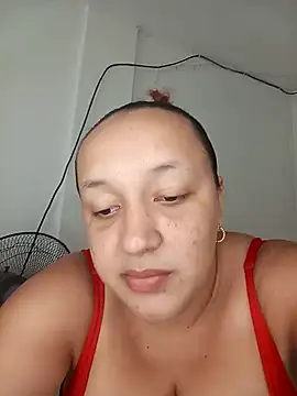 Snapshot of Miss-boobs chatting on 12/21/24, 07:49 Miss-boobs online show from 12/21/24, 07:49