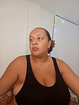 Snapshot of Miss-boobs chatting on 02/27/25, 08:09 Miss-boobs online show from 02/27/25, 08:09