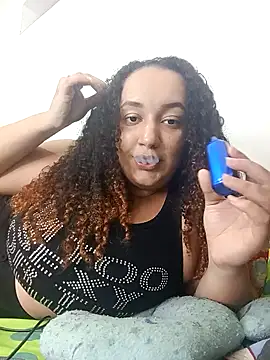 Snapshot of Miss-boobs chatting on 09/10/25, 08:31 Miss-boobs online show from 09/10/25, 08:31