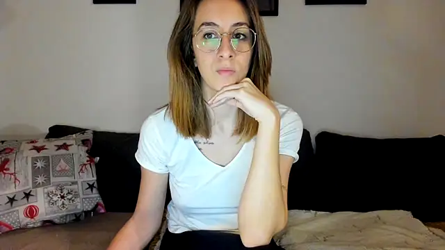 DesireMore90 online show from 02/04/25, 09:41