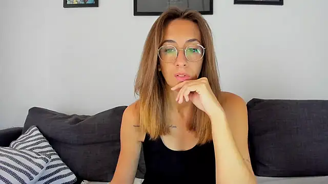 DesireMore90 online show from 09/26/25, 07:56