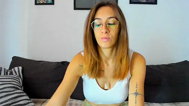 DesireMore90 online show from 11/05/25, 09:20