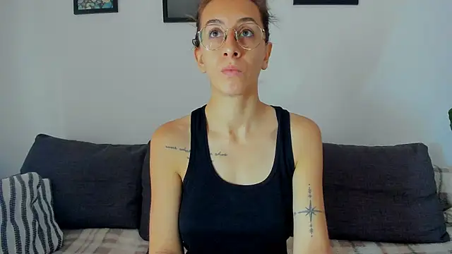 DesireMore90 online show from 11/25/25, 10:26