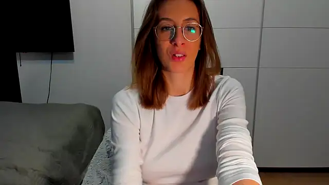 Snapshot of DesireMore90 chatting on 03/05/26, 04:03 DesireMore90 online show from 03/05/26, 04:03