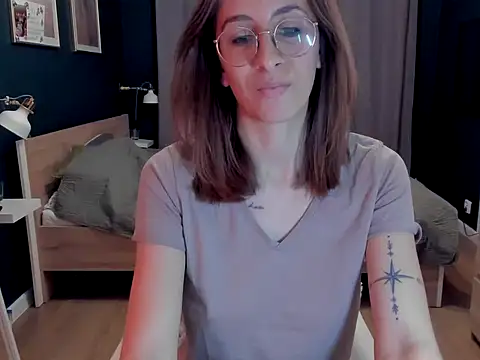 Snapshot of DesireMore90 chatting on 03/24/26, 05:07 DesireMore90 online show from 03/24/26, 05:07