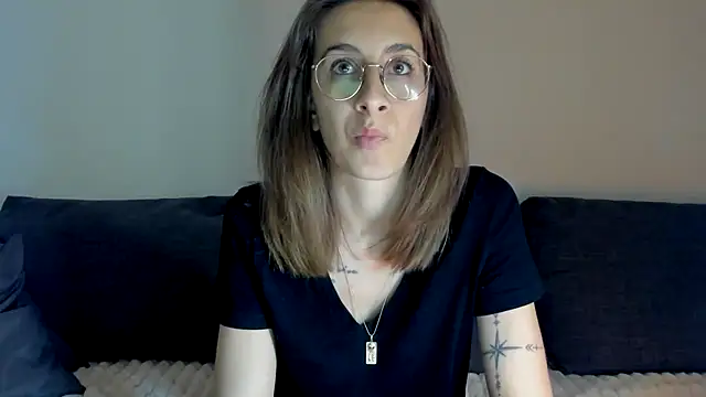 Snapshot of DesireMore90 chatting on 03/28/26, 07:24 DesireMore90 online show from 03/28/26, 07:24