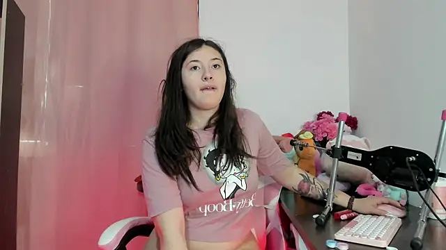 chubby vanniie  online show from 09/30/25, 04:12