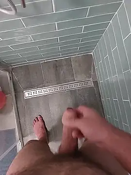 Snapshot of Ettarak chatting on 11/14/25, 12:53 Ettarak online show from 11/14/25, 12:53