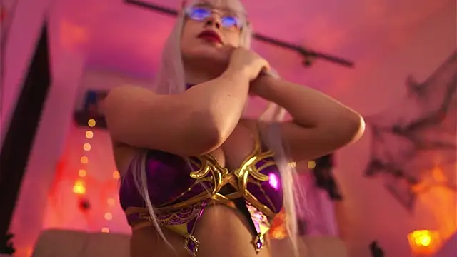 Snapshot of melissajoness3 chatting on 10/31/25, 12:11 melissajoness3 online show from 10/31/25, 12:11