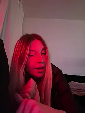 VeraSerephina online show from 03/17/25, 12:08