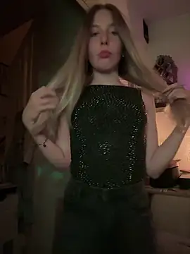 VeraSerephina online show from 12/13/25, 08:25