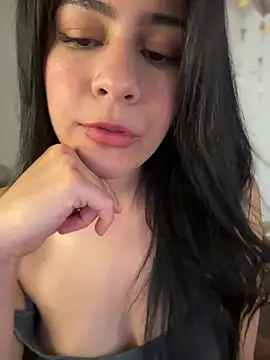 CuteKira7 online show from 04/11/26, 07:45