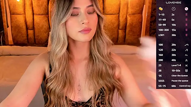 KiaraCarter online show from 11/10/25, 07:57