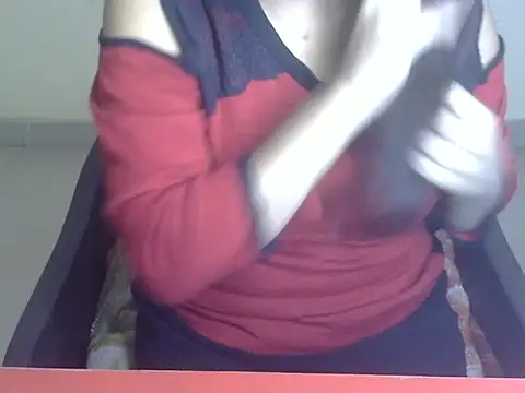 Snapshot of Lusty_Wife1 chatting on 12/01/24, 06:08 Lusty Wife1 online show from 12/01/24, 06:08