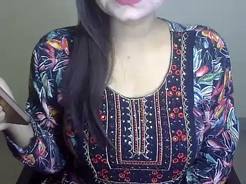 Snapshot of Lusty_Wife1 chatting on 12/07/24, 10:34 Lusty Wife1 online show from 12/07/24, 10:34