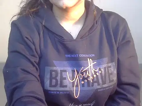 Snapshot of Lusty_Wife1 chatting on 12/22/24, 01:11 Lusty Wife1 online show from 12/22/24, 01:11