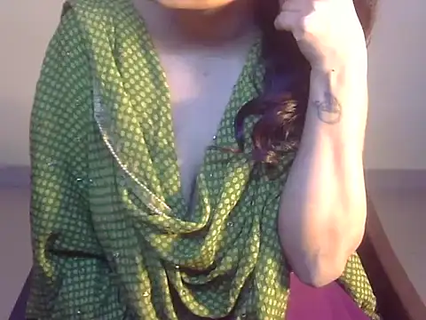 Snapshot of Lusty_Wife1 chatting on 01/08/25, 09:23 Lusty Wife1 online show from 01/08/25, 09:23