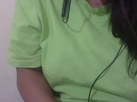 Snapshot of Lusty_Wife1 chatting on 10/14/25, 10:21 Lusty Wife1 online show from 10/14/25, 10:21