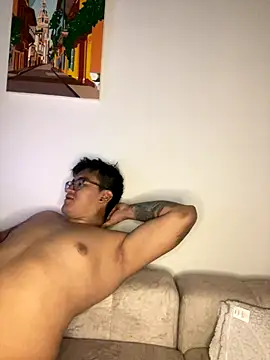 Snapshot of AgathaGeorgiou chatting on 10/30/25, 10:43 AgathaGeorgiou online show from 10/30/25, 10:43