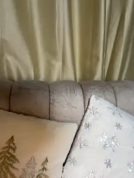 Snapshot of AgathaGeorgiou chatting on 11/08/25, 10:52 AgathaGeorgiou online show from 11/08/25, 10:52