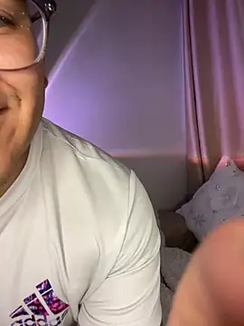 Snapshot of AgathaGeorgiou chatting on 11/19/25, 10:21 AgathaGeorgiou online show from 11/19/25, 10:21