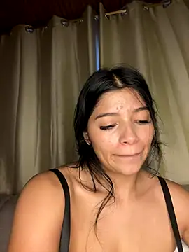 Snapshot of AgathaGeorgiou chatting on 11/28/25, 10:23 AgathaGeorgiou online show from 11/28/25, 10:23