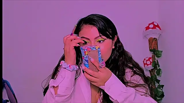 Snapshot of KathieBurning chatting on 12/03/24, 02:16 KathieBurning online show from 12/03/24, 02:16