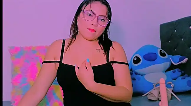 Snapshot of KathieBurning chatting on 12/12/24, 04:32 KathieBurning online show from 12/12/24, 04:32