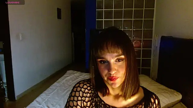 Snapshot of collette_beaufoy_ chatting on 02/12/25, 11:51 collette beaufoy  online show from 02/12/25, 11:51