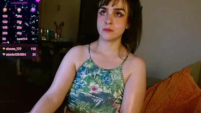 Snapshot of collette_beaufoy_ chatting on 09/23/25, 05:54 collette beaufoy  online show from 09/23/25, 05:54