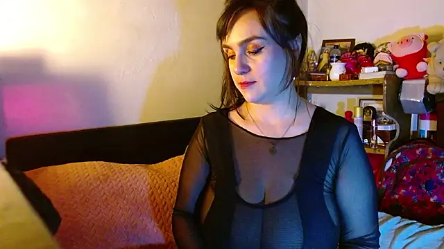 Snapshot of collette_beaufoy_ chatting on 02/21/26, 05:41 collette beaufoy online show from 02/21/26, 05:41