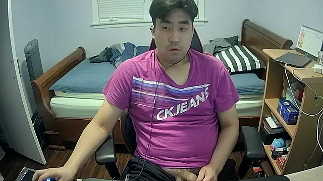 Snapshot of Koreanboy171 chatting on 02/26/26, 04:44 Koreanboy171 online show from 02/26/26, 04:44