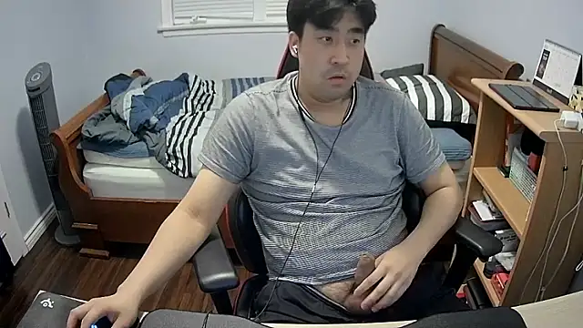 Snapshot of Koreanboy171 chatting on 03/15/26, 04:07 Koreanboy171 online show from 03/15/26, 04:07