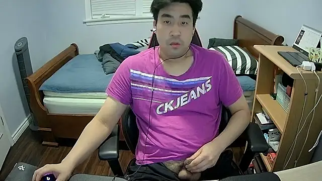 Snapshot of Koreanboy171 chatting on 03/21/26, 03:22 Koreanboy171 online show from 03/21/26, 03:22