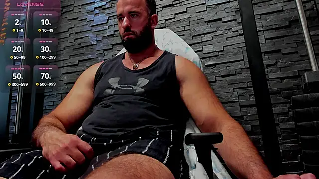 Snapshot of David_Big_Daddy chatting on 06/18/26, 05:06 David Big Daddy online show from 06/18/26, 05:06