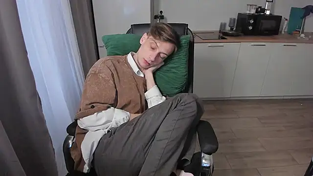 Snapshot of Rick_Reed chatting on 09/30/25, 04:28 Rick Reed online show from 09/30/25, 04:28