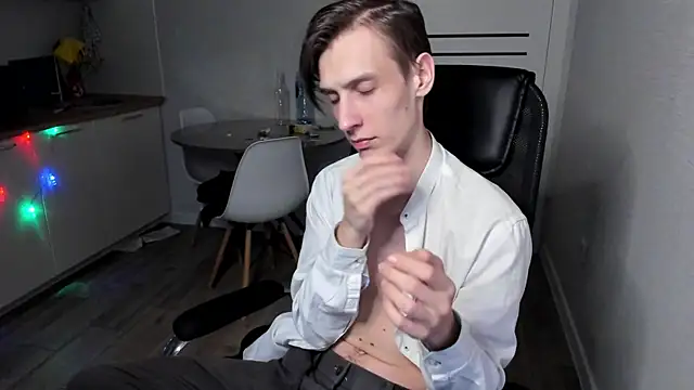 Snapshot of Rick_Reed chatting on 11/22/25, 01:04 Rick Reed online show from 11/22/25, 01:04