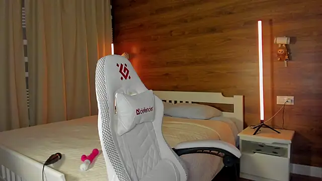 Elizabeth Hottie  online show from 01/31/26, 11:58