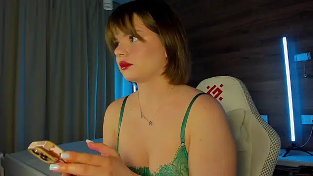 Snapshot of Elizabeth_Hottie_ chatting on 05/29/26, 10:19 Elizabeth Hottie online show from 05/29/26, 10:19