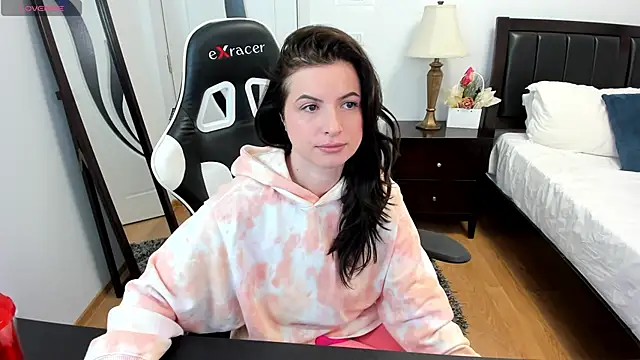 Snapshot of AmyPure_ chatting on 05/20/26, 05:24 AmyPure online show from 05/20/26, 05:24
