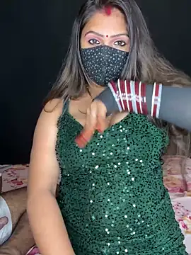 Indian AvaAddams online show from 10/28/25, 04:20