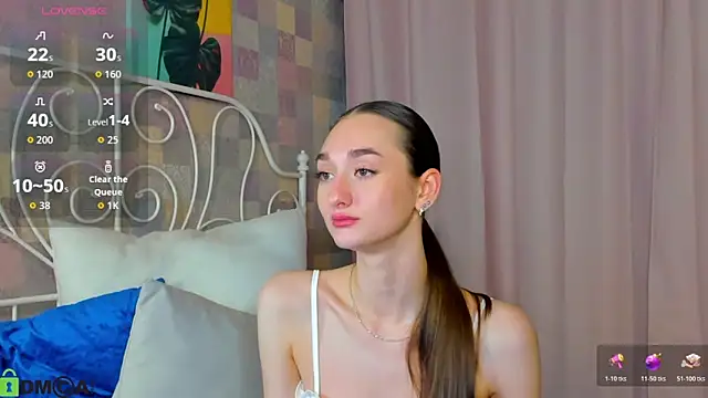 Snapshot of Kelly_Powell chatting on 11/15/25, 02:20 Kelly Powell online show from 11/15/25, 02:20