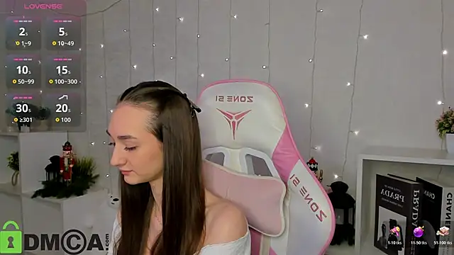 Snapshot of Kelly_Powell chatting on 12/16/25, 03:22 Kelly Powell online show from 12/16/25, 03:22