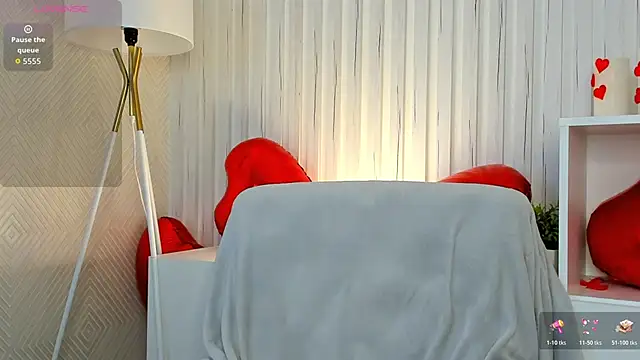 Kelly Powell online show from 06/15/26, 01:52