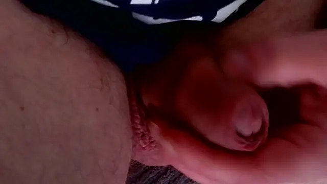 Snapshot of InvitingBend9 chatting on 10/25/25, 12:56 InvitingBend9 online show from 10/25/25, 12:56